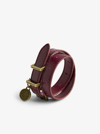Bracelet Sunny Cuir - Bracelet en cuir vernis effet vintage double tour avec un charm médaillon.