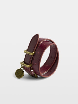 Armband Sunny Leder - Armband aus Lackleder mit Vintage-Effekt, doppelt gewickelt, mit Medaillon-Anhänger.