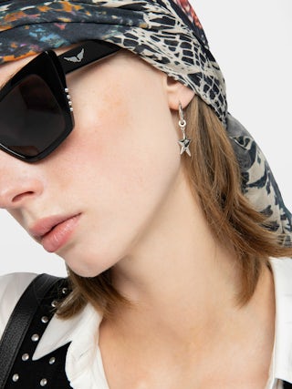 Rock Star Earrings - Hoop earrings with silver stars in brass.