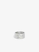 Anello Rock Star Strass - Anello in ottone martellato con stelle ornate di strass.