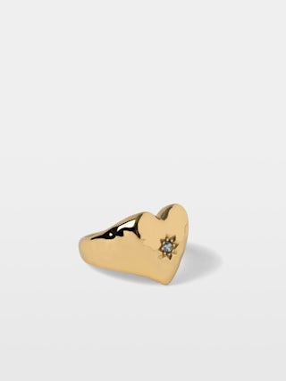 Heartbreaker Strass Ring - Heart ring in hammered gold-plated brass set with a rhinestone.
