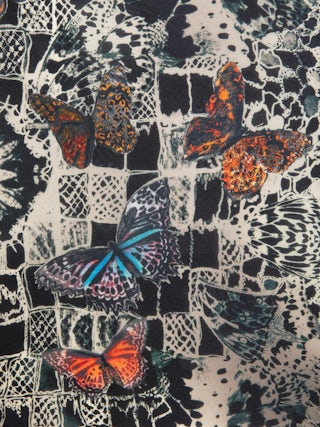 Foulard Blondie Butterfly Lace 65 - Marineblauer Seidenschal mit Schmetterlings- und Spitzendruck.