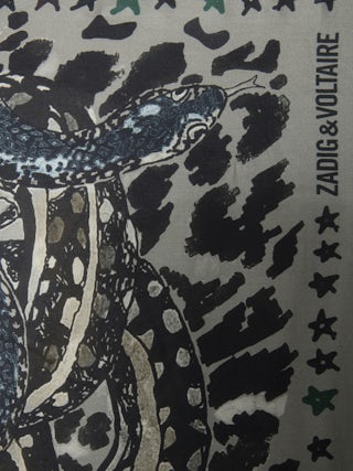 Billie Snakes Scarf - Square scarf in mixed silk with snake print.
