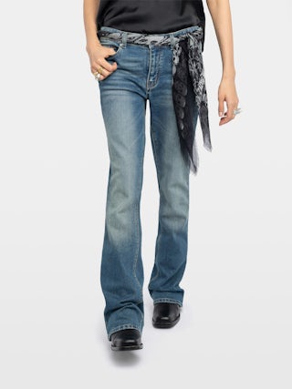 Kerry Garden 135 Scarf - Modal scarf with skull and flower print.