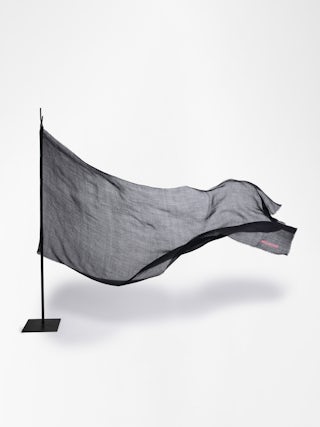 Schal Nuage - Schal aus Kaschmir und Wolle mit bedrucktem Logo.