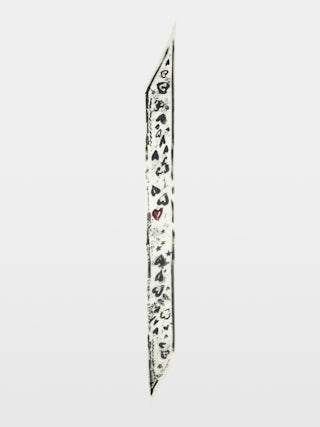 Jessie Love Scarf 130 - Silk scarf with heart print.