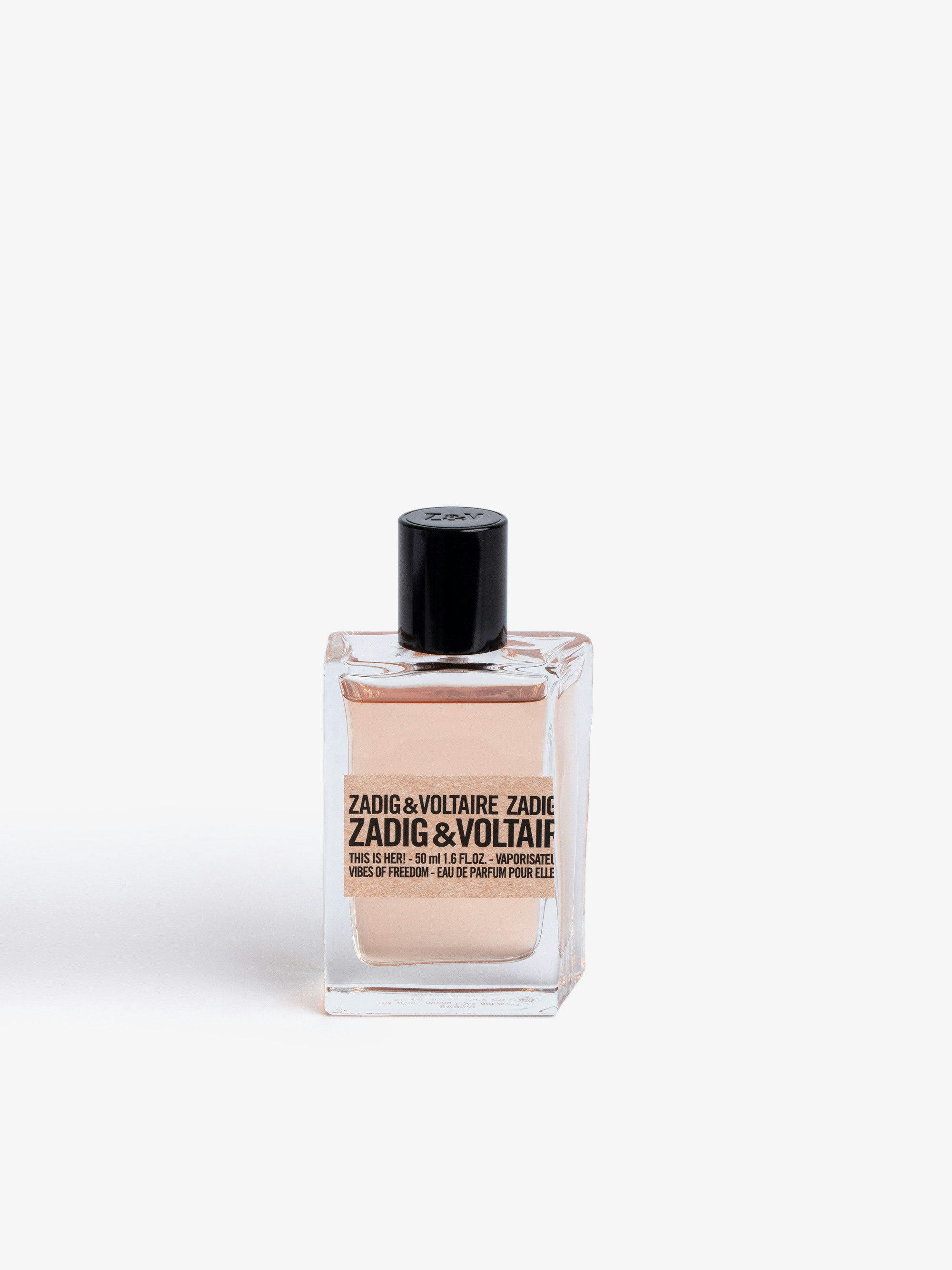 Parfum This is Her! Vibes Of Freedom 50ML - Une fragrance pétillante et florissante. Une dose florale et fruitée apportée par la pivoine en fleur et la poire juteuse.
