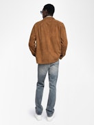 Camicia Sergy in Pelle Scamosciata - Camicia leggera in pelle scamosciata con tasche a patta e chiusura con bottoni.