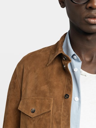 Sergy Suede Shirt - Lightweight suede shirt with flap pockets and button fastening.