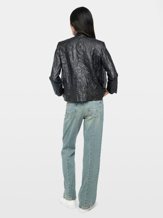 Blazer Veryn Crinkle-Leder - Taillierter Blazer ohne Knöpfe aus Knitterleder.
