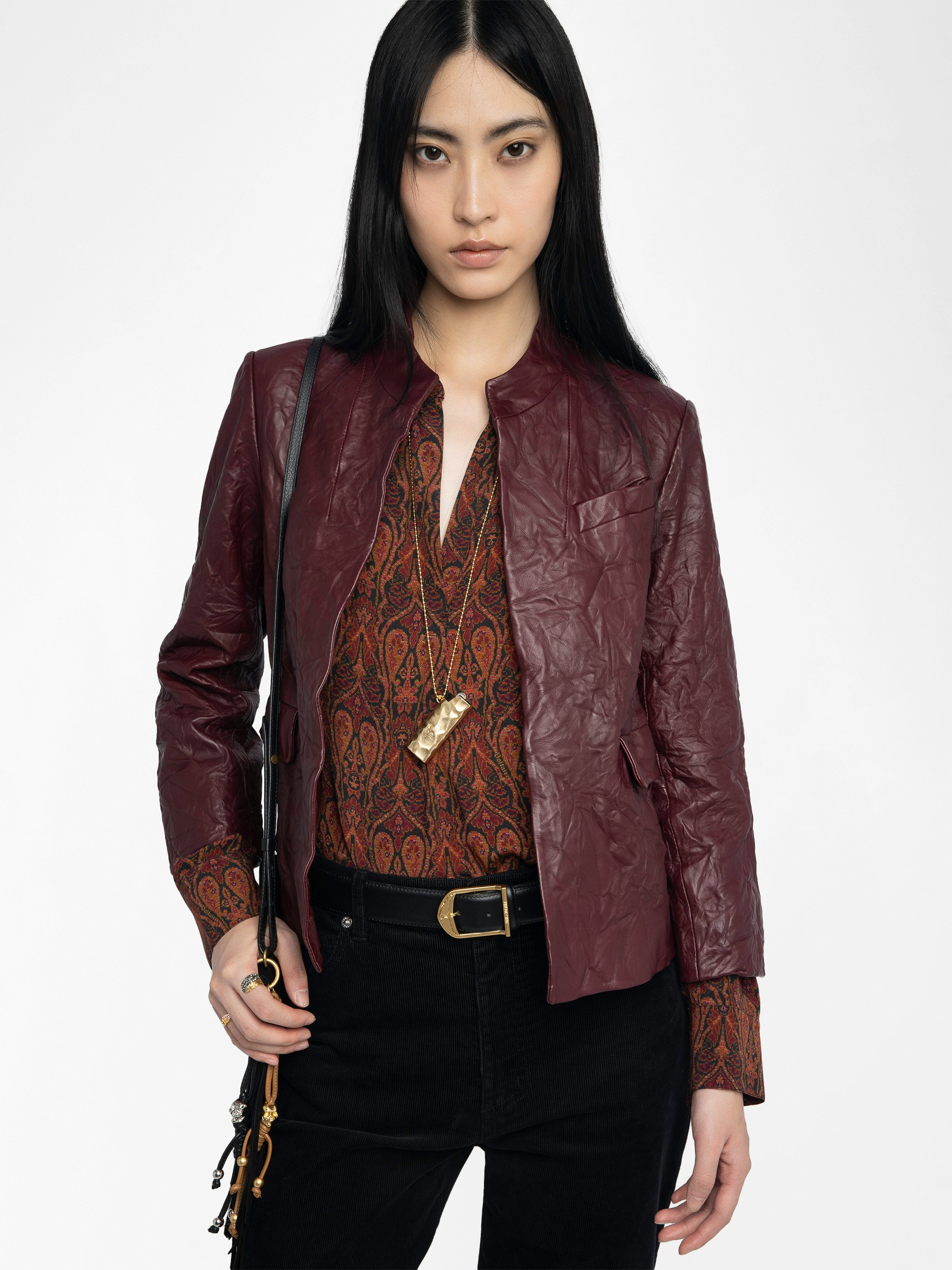 Veryn Crinkled Leather Blazer - Fitted blazer without buttoning in crinkled leather.