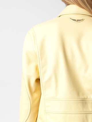 Blouson Kaia Cuir - Blouson en cuir grainé jaune clair zippé à boutons pression, poches et badge ailes.