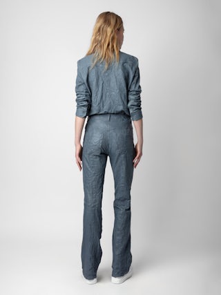 Pantalon Pistol Cuir Froissé - Pantalon de tailleur évasé en cuir froissé bleu ciel à poches.