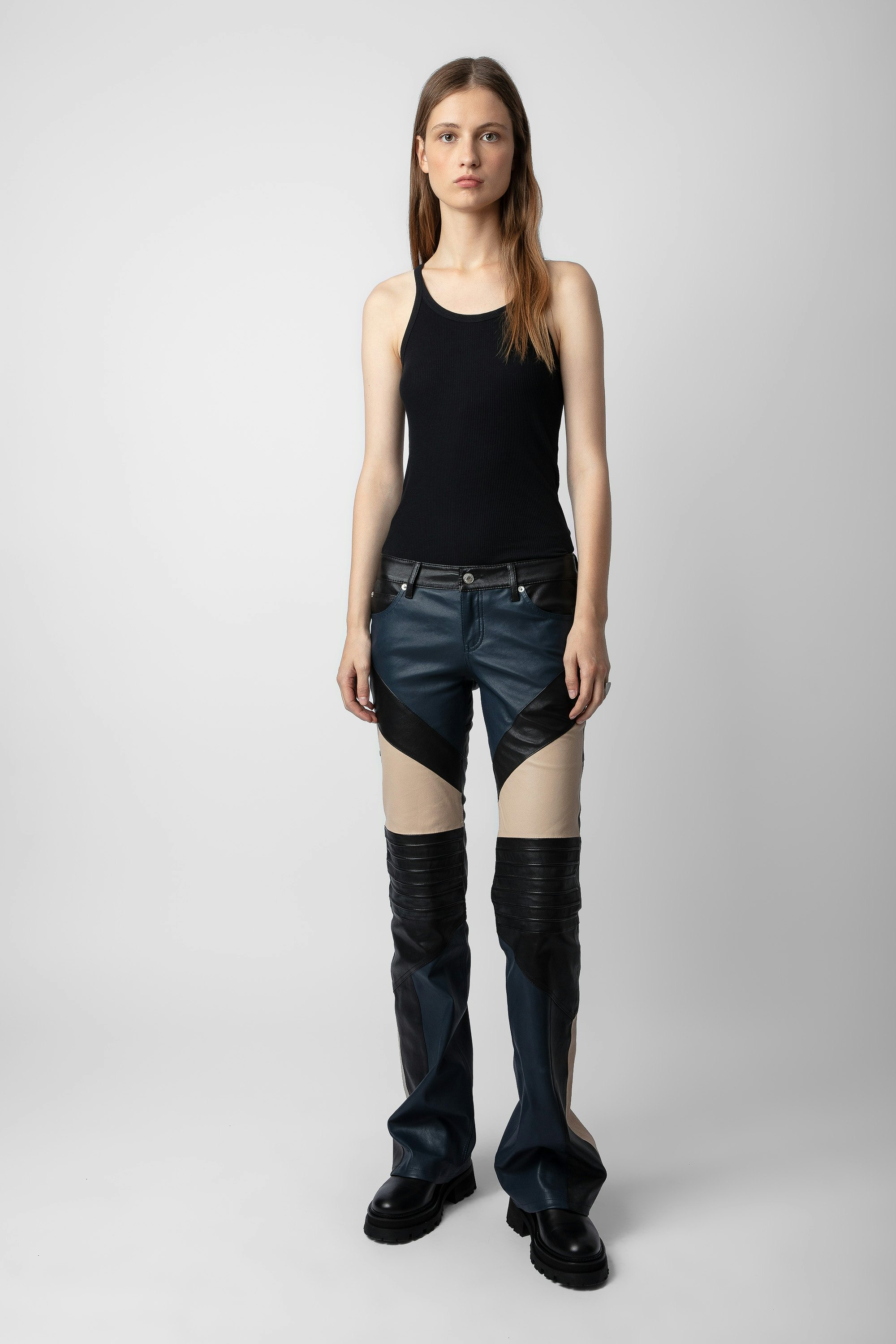 Hose Paulin Leder - Hose aus kontrastierendem Leder in Schwarz mit Ziernähten für Damen.