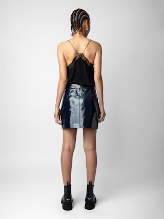 Jupe Jinette Vinyle - Jupe courte en cuir vinyle zippée.