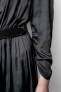Robe Reveal Satin - Robe noire femme, courte.