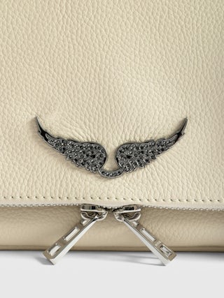 Rock Clutch - Clutch in grained leather with double leather and metal chains and wings adorned with rhinestones.
