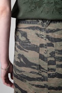 Jeu Camou Skirt - Women's short khaki skirt camouflage print