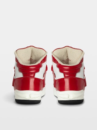 Men's High Wings Trainers - High-top trainers in smooth white leather, with red vintage leather inserts and wing signatures. These trainers are made with materials that have a reduced environmental impact.