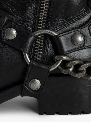 Igata Ankle Boots - Black vegetable tanned leather low ankle boots with metal chains.