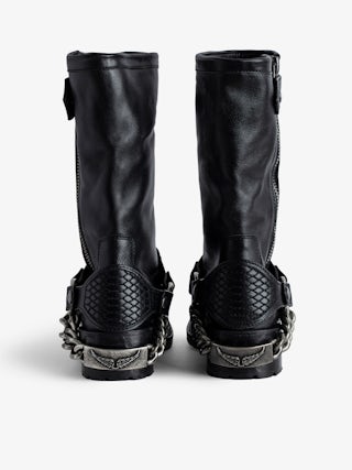 Igata Boots - Black vegetable-tanned leather ankle boots adorned with metal curb chains.