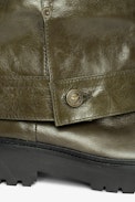 Bottes Angie Sleeve Vintage Patent - Bottes effet pantalon en cuir effet inspiré vintage.