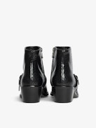 Bottines Tylow Wild Mirror - Bottines en cuir effet python ornées de boucles signées et de pointes métalliques en forme d'ailes.