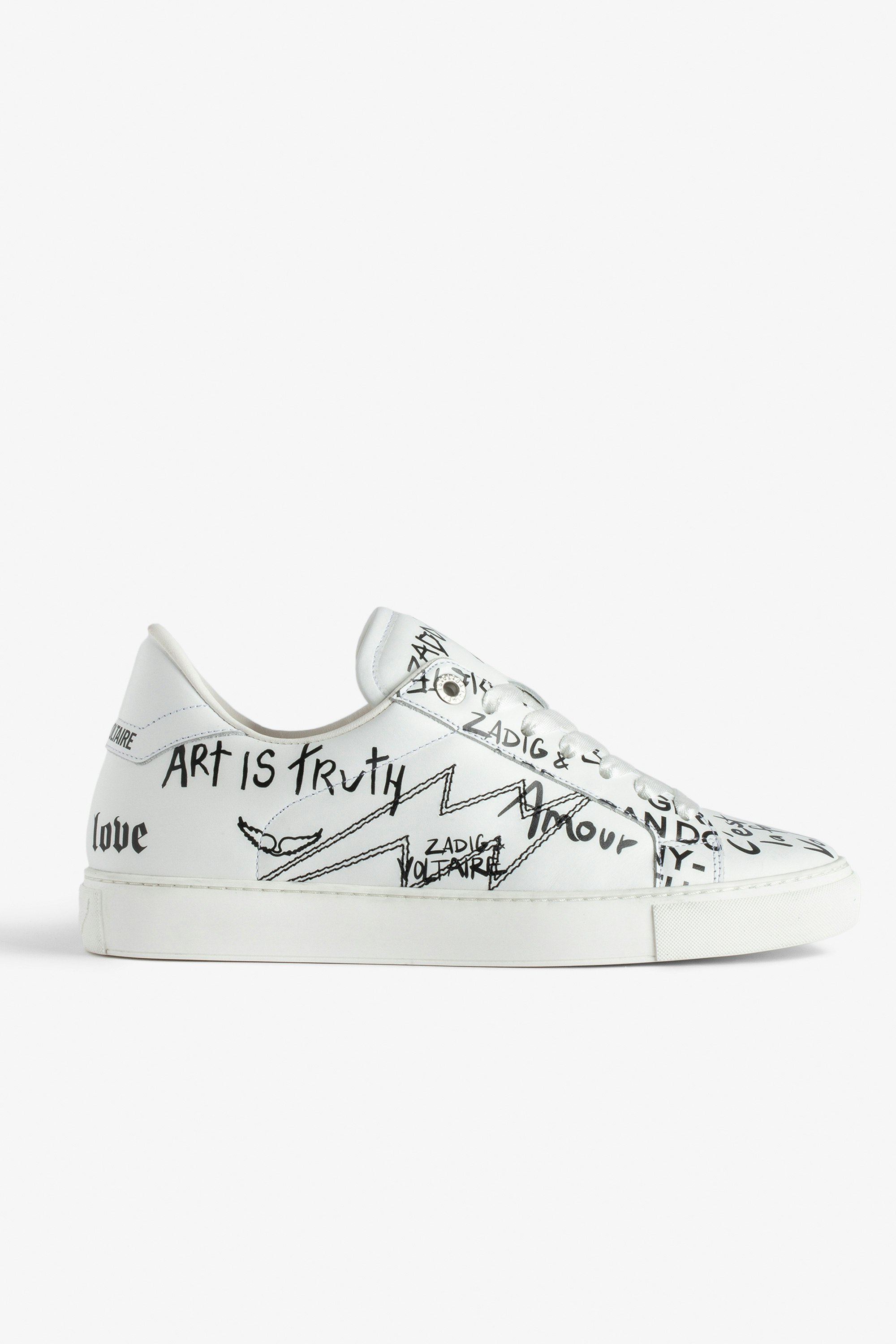 ZV1747 La Flash Low-Top Trainers - Women’s white smooth leather low-top trainers with lightning bolt panels and graffiti.