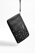 Pochette Uma Heart - Pochette noire femme en cuir.