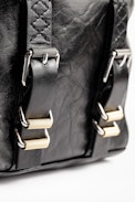 Tasche Bianca Nano Crush - Kleiner schwarzer Damenshopper aus Leder.