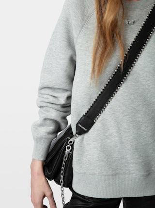 Bandolera Studs Piping - Correa de hombro de cuero granulado con bordes tachonados.