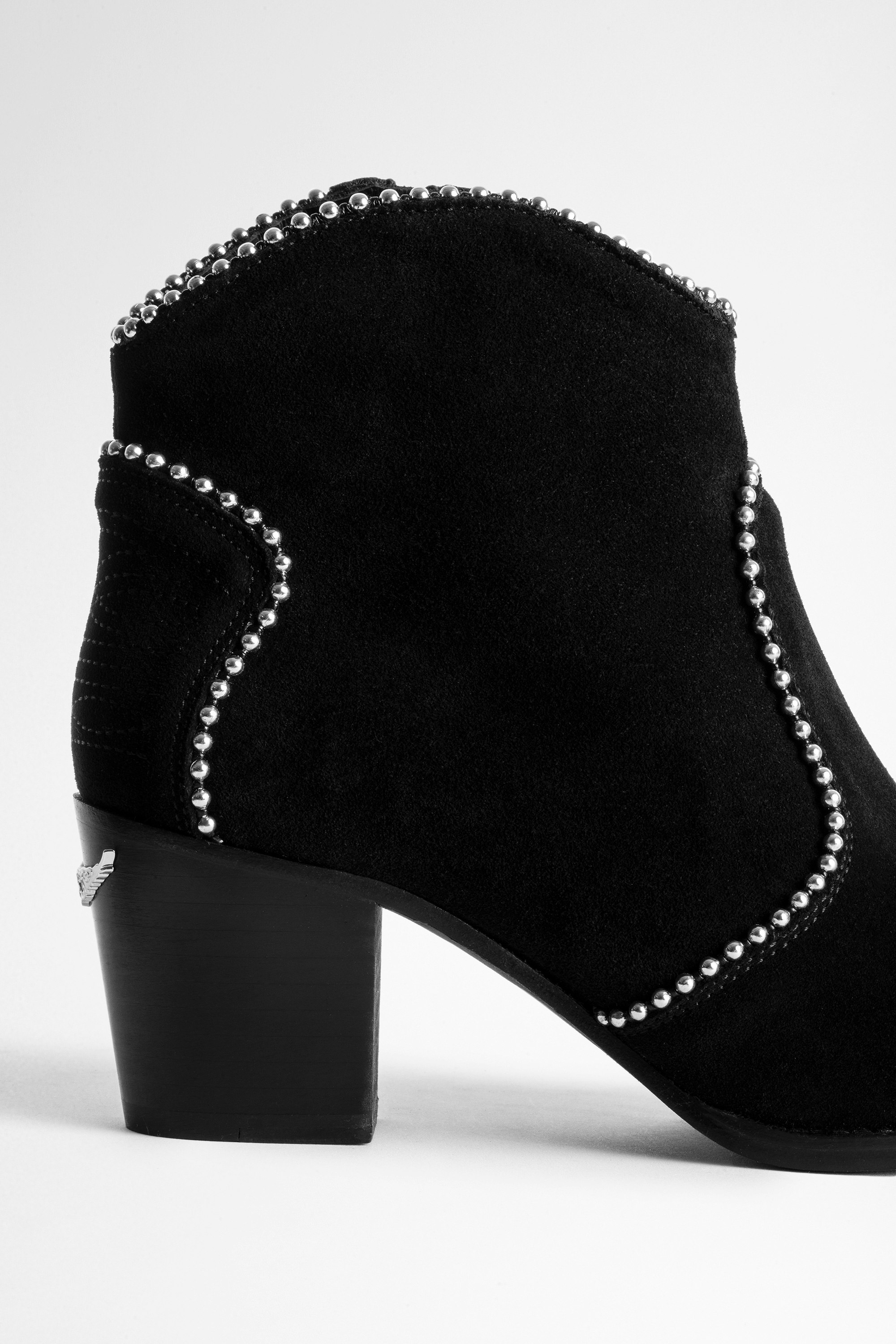 ankle studs