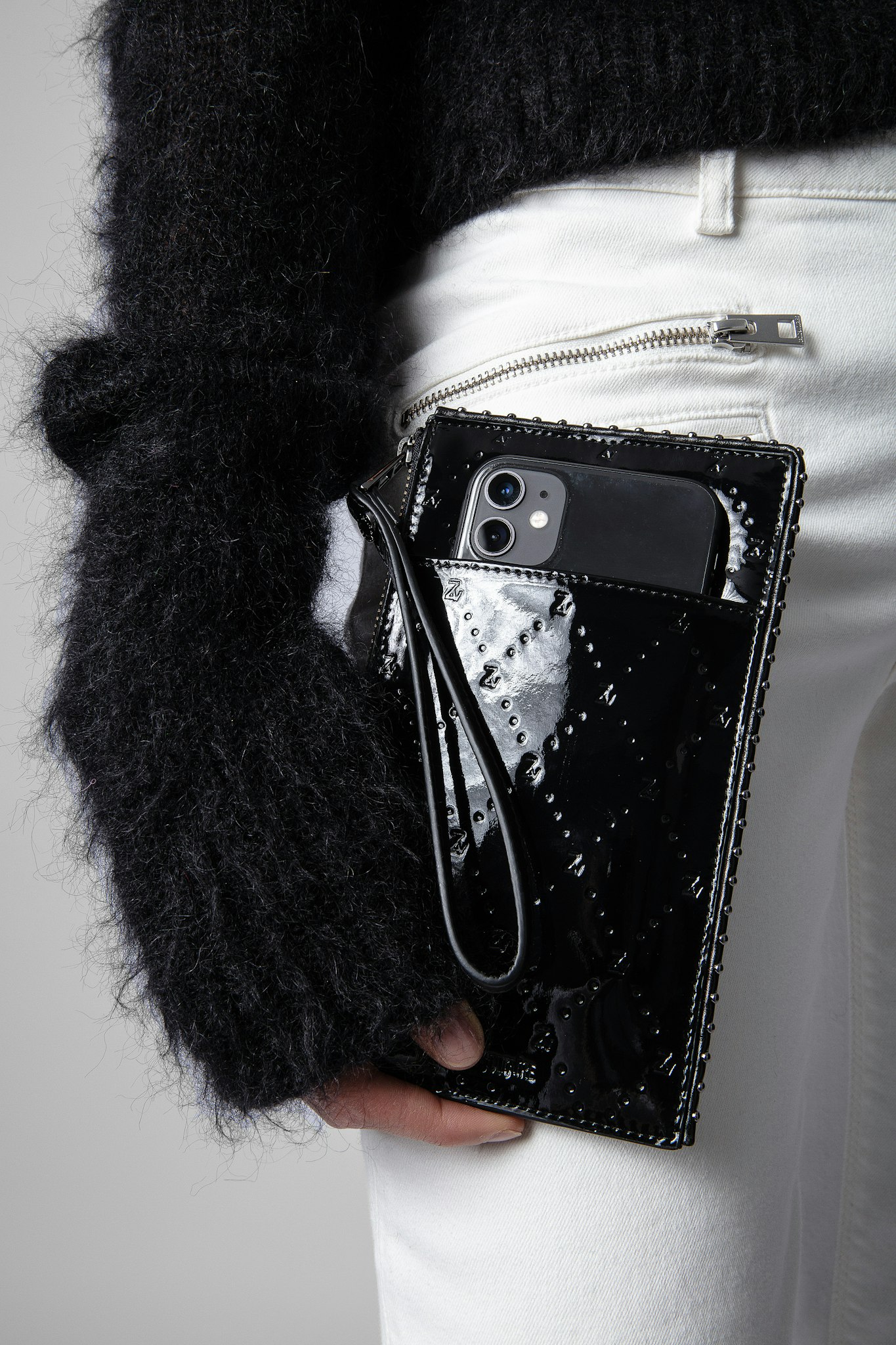 Pochette Phone Wallet Embossed
