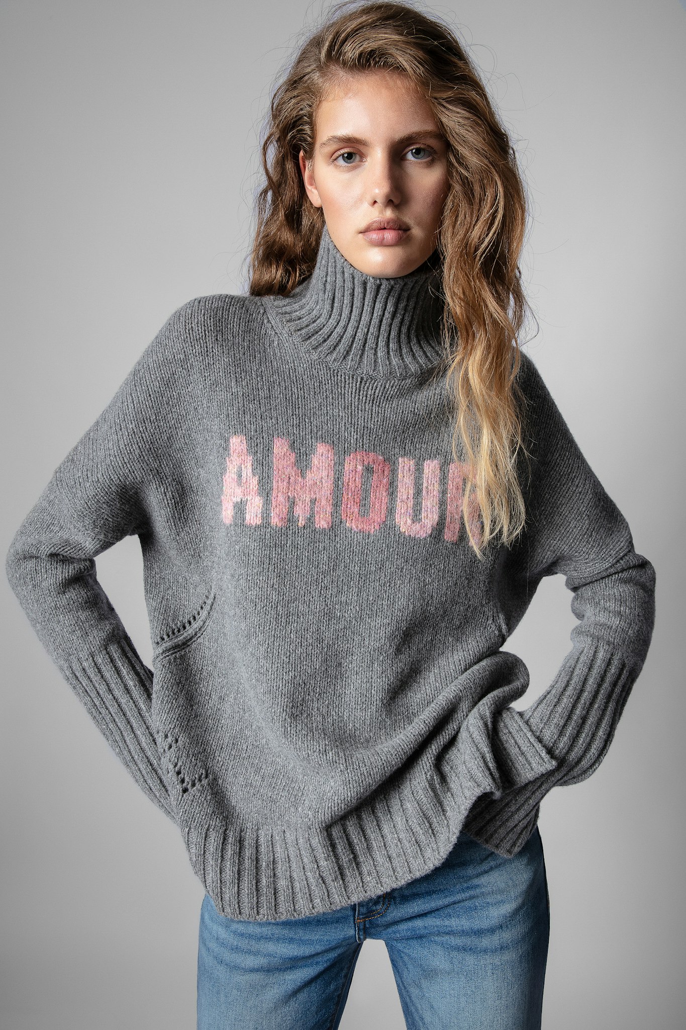 Alma Amour Sweater 