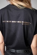 Zoe T-shirt - Women’s black cotton T-shirt with gold ‘Woman’