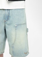 Bermuda Perys Denim - Weite Bermuda-Shorts in Knielänge im Worker-Stil mit Nahtdetails und Nieten.