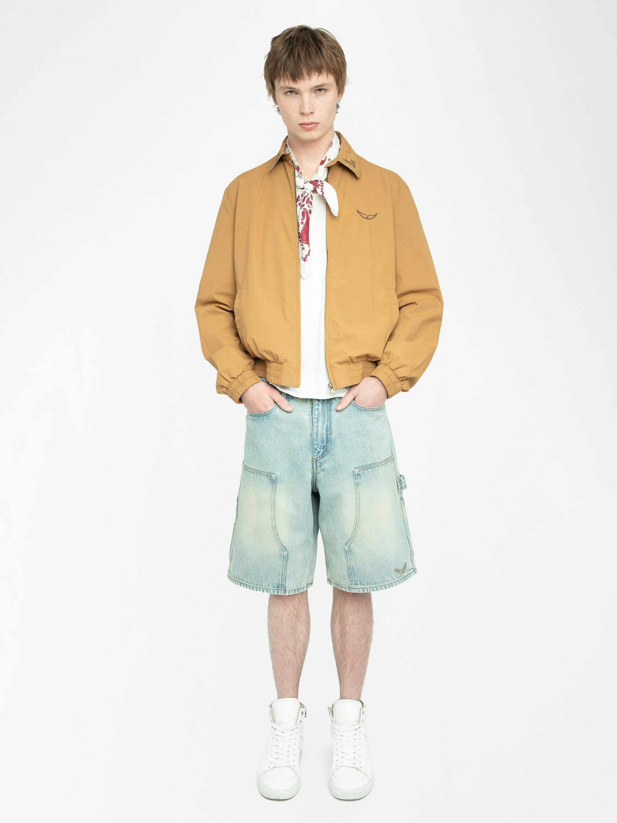 Giacca Loann - Giacca con zip a maniche lunghe con ricamo ad ali, ricamo sul colletto e taglio posteriore in stile western.