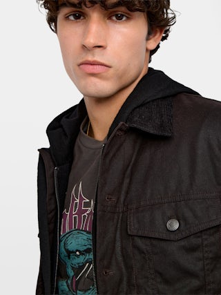 Blouson Bases - Blouson en coton ciré, manches longues à fermeture boutonnée avec broderies ailes au dos.