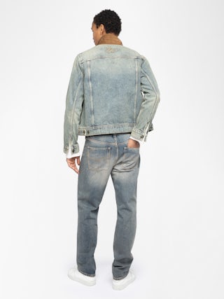 Jacket Bases Denim - Denim jacket with embossed wings at back, long sleeves and button fastening.