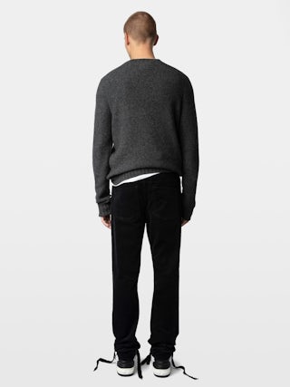 Pantalon Steeve Velours - Pantalon fitté en velour côtelé avec ouverture boutonnée.