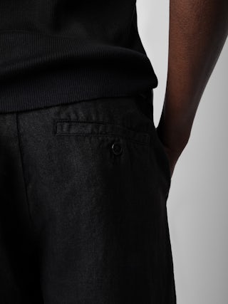 Pantalon Pierce Lin - Pantalon en lin lavé noir à poches.