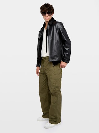 Pantalon Palmyr - Pantalon large et fluide à taille élastiquée avec cordon, boutonnage central et fermeture zippée accompagné d'une broderie.