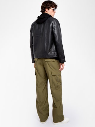 Pantalon Palmyr - Pantalon large et fluide à taille élastiquée avec cordon, boutonnage central et fermeture zippée accompagné d'une broderie.