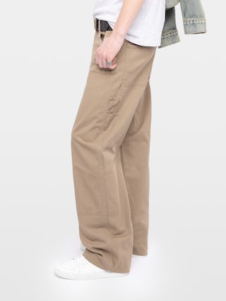 Pantalon Pery - Pantalon style worker avec patch à l'avant et poches fonctionnelles.