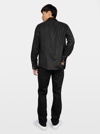 Saby Shirt - Denim shirt with flannel finish, flap pockets with wing embroidery, western-inspired details, studs, long sleeves and button fastening.