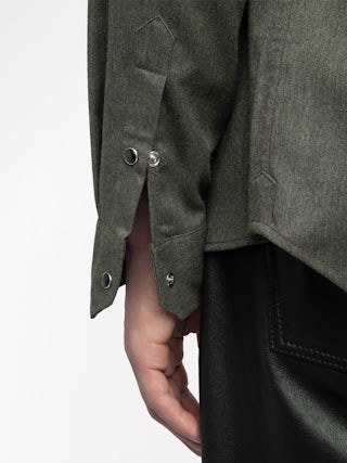 Saby Shirt - Lightweight shirt with flap pockets, featuring wing embroidery, western-inspired details, long sleeves and button closure.