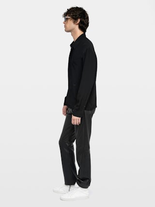 Chemise Tyric - Chemise en viscose fluide et légère, manches longues et fermeture boutonnée.