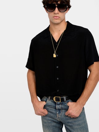 Chemise Slony - Chemise casual en viscose, manches courtes et fermeture boutonnée avec signature broderie ailes.