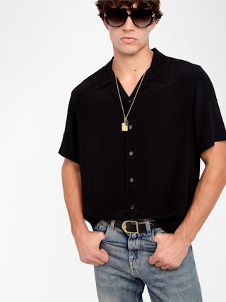 Chemise Slony - Chemise casual en viscose, manches courtes et fermeture boutonnée avec signature broderie ailes.