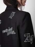 Blazer Viva Strass - Veste blazer noire à fermeture boutonnée, poches et customisations en strass créées par Humberto Cruz.